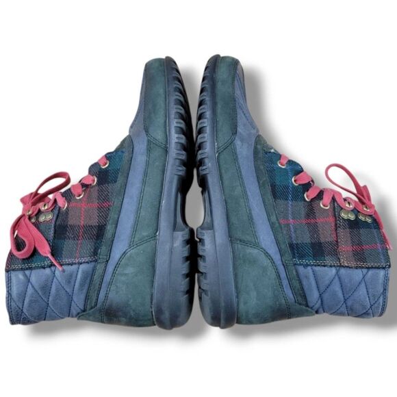 Cole Haan Shoes Size 8.5 Cole Haan Air Rhone Quilted Navy Plaid Waterproof Boots - Picture 6 of 12